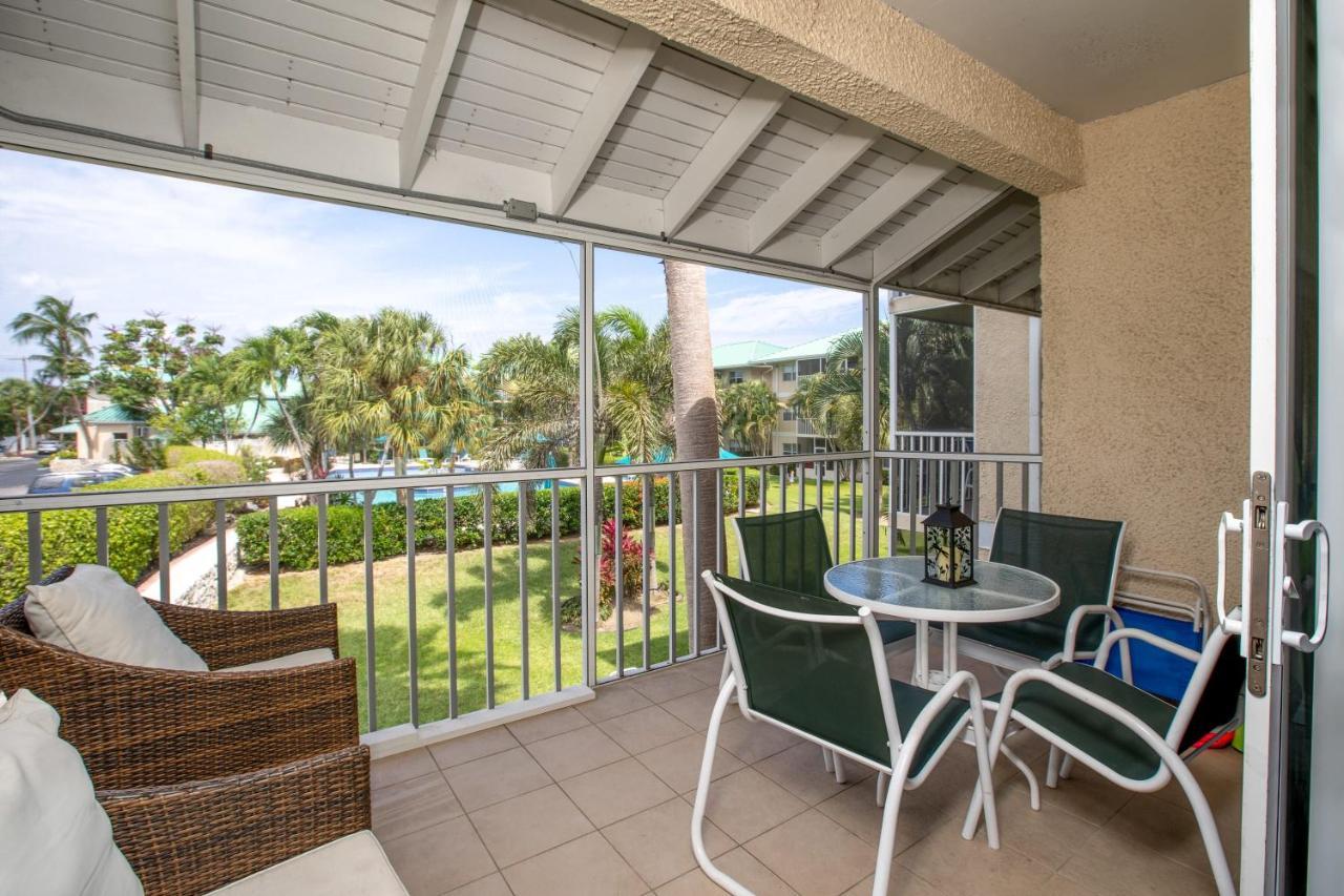 Beach Living At Plantation Village Blgs George Town Exterior foto